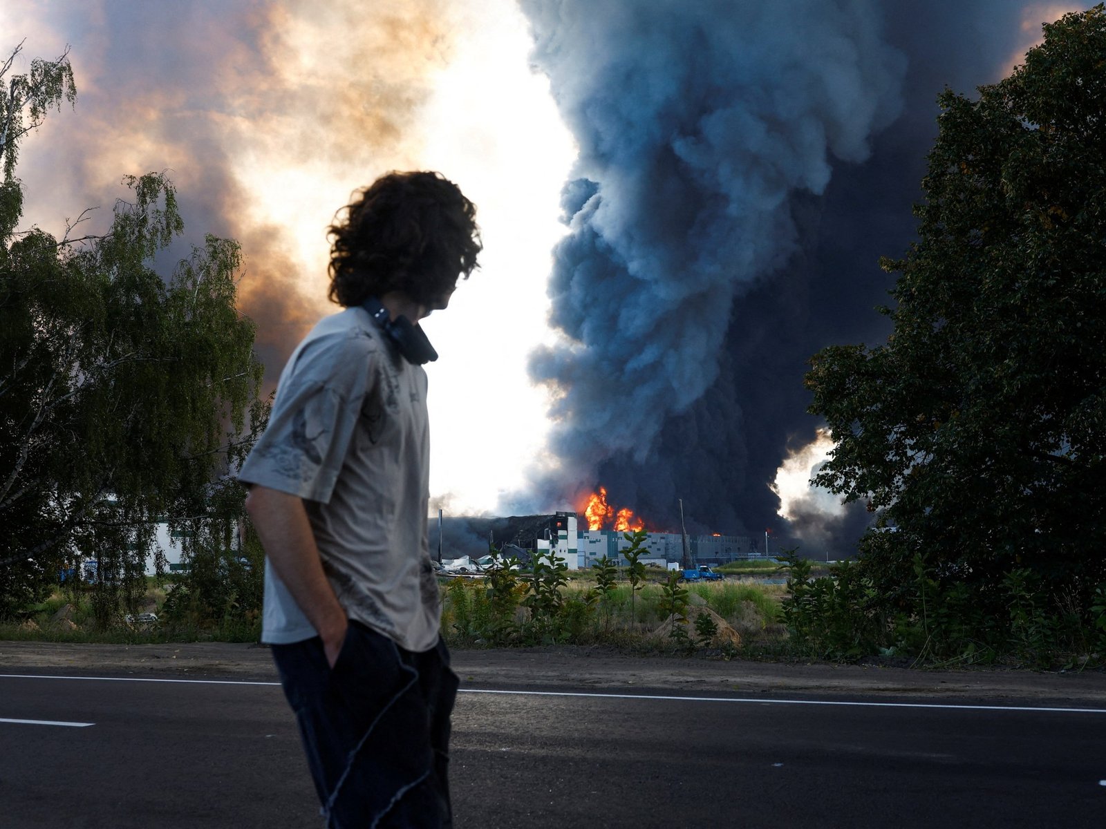 Ukraine reinforces Donetsk as it seeks to disrupt Russia’s weapons flow
