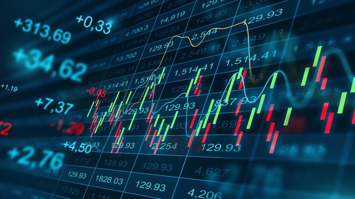 Sensex jumps 628 points, Nifty snaps 7-day losing streak