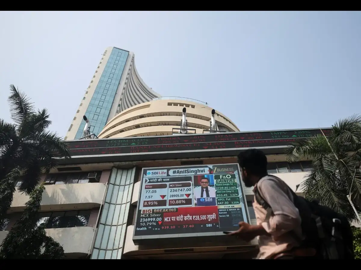 Sensex falls 210 points, Nifty closes below 24,650 as market snaps 4-day gaining streak