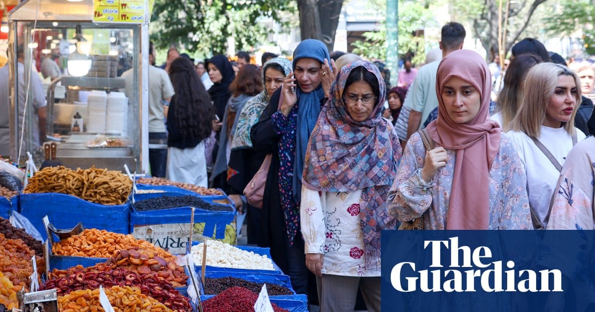 Iran vows to retaliate against countries that cooperate with fresh US sanctions