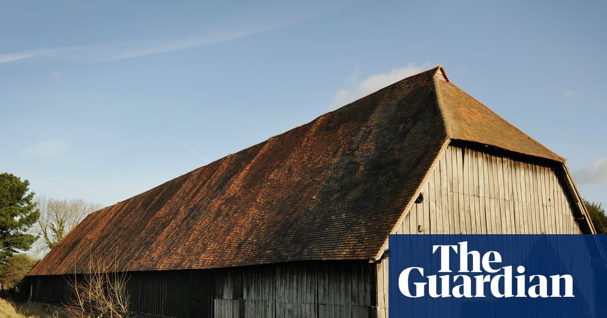 Heathrow expansion ‘is threat to England’s largest surviving medieval barn’