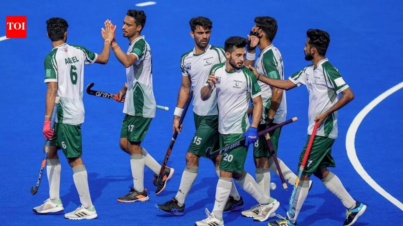 'Everyone wants to play cricket': Experts dissect Pakistan's decline in hockey