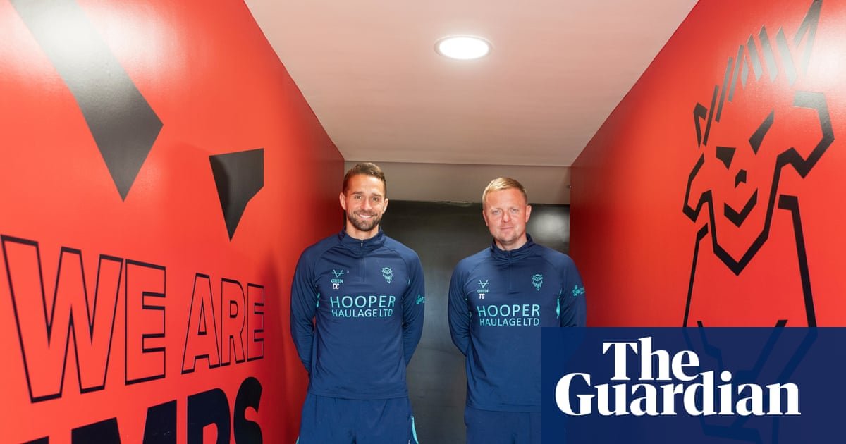 Lincoln have faith in double act as they return to second tier