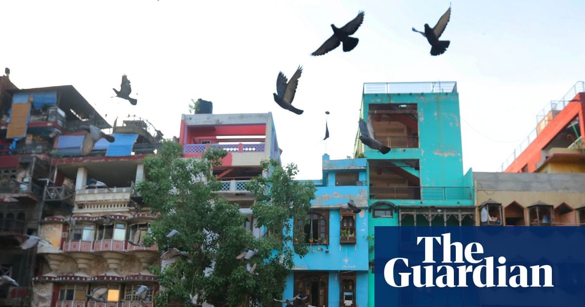 Pakistan precinct suspends all 78 officers and staff over alleged rape at police station
