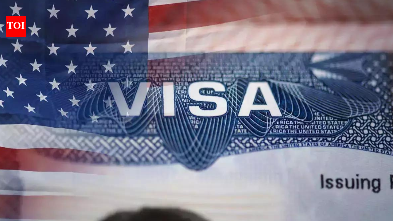 US student visas plunge 62% for Indians, only 34% for Chinese in 2025