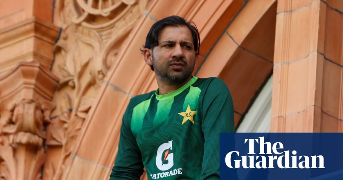 Pakistan sack head coach and send seven players home after England Test series defeat
