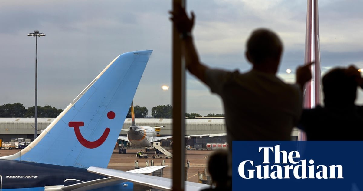 Iran war and high living costs fuelling last-minute holiday bookings, Tui says