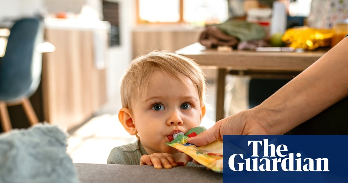 Quarter of branded baby foods in UK still have too much sugar, analysis finds