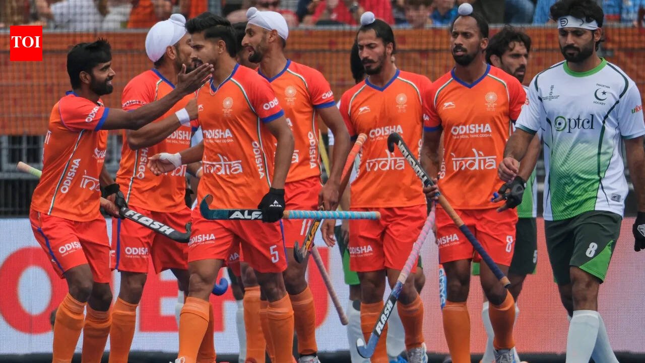 India beat Pakistan 5-3 but defensive woes raise alarm at World Cup