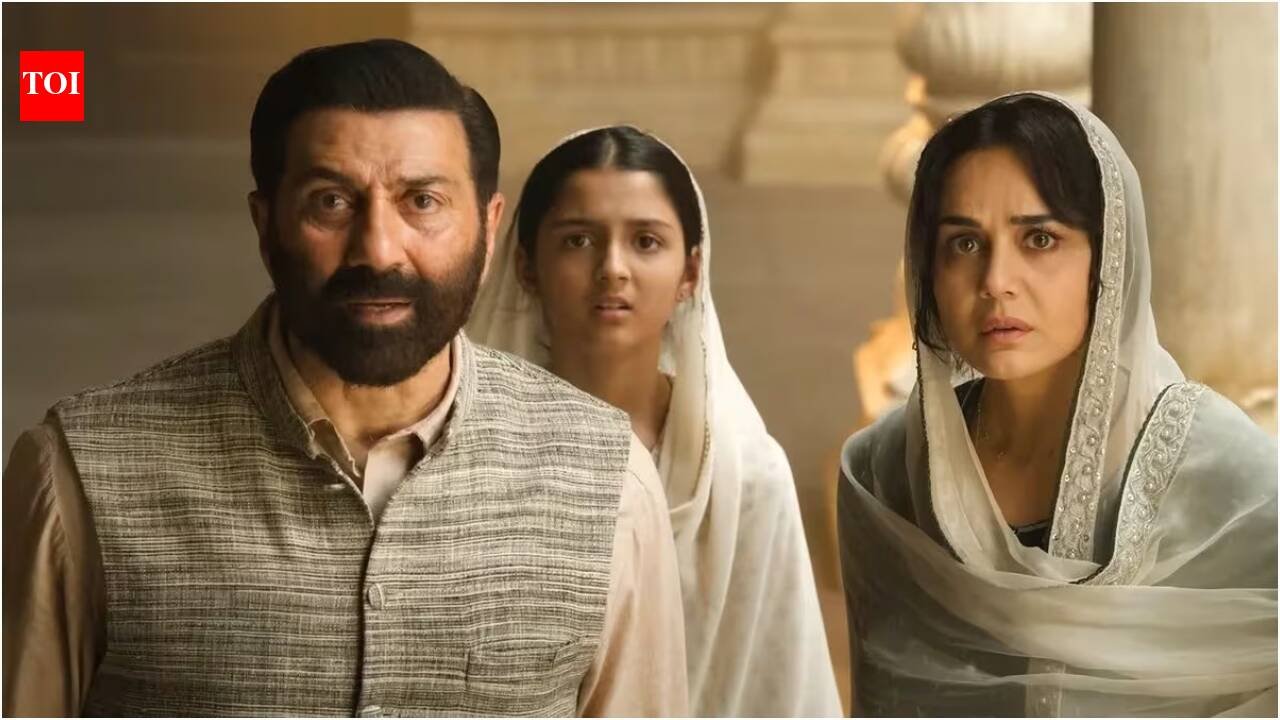 Rajkumar disagrees with Shabana over Sunny’s muslim character in Batwara 1947