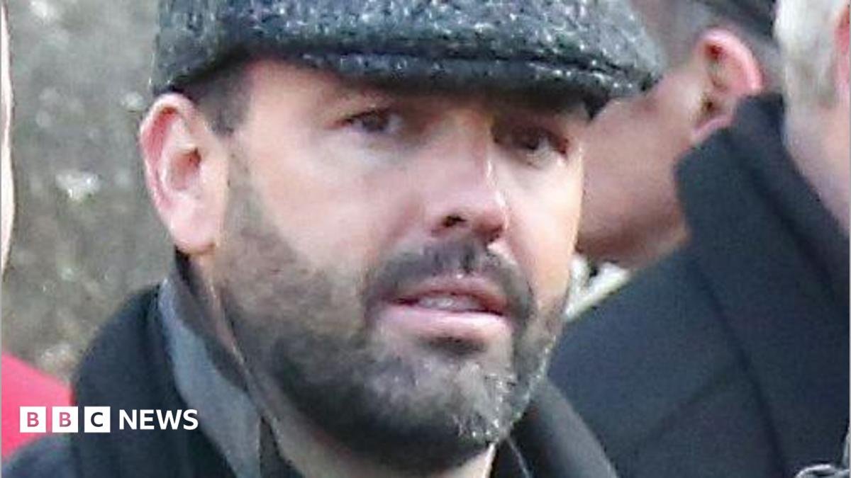 Suspected crime boss Daniel Kinahan returning to Ireland in high-security operation
