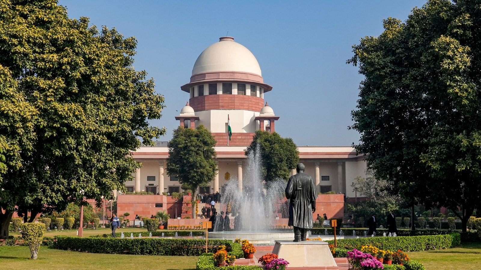 'Who are you to question govt policy?': SC stays Madras HC order on jobs for relatives of Karur stampede victims