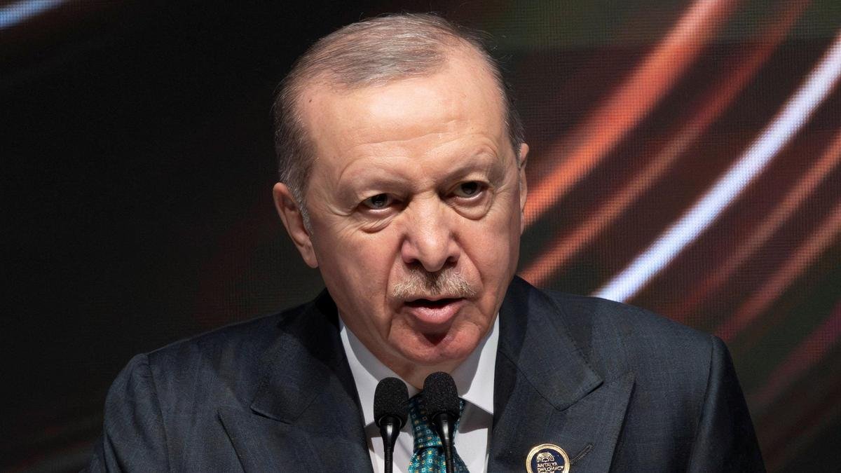 West Asia war LIVE: Erdogan urges Trump to pursue talks with Iran, offers support
