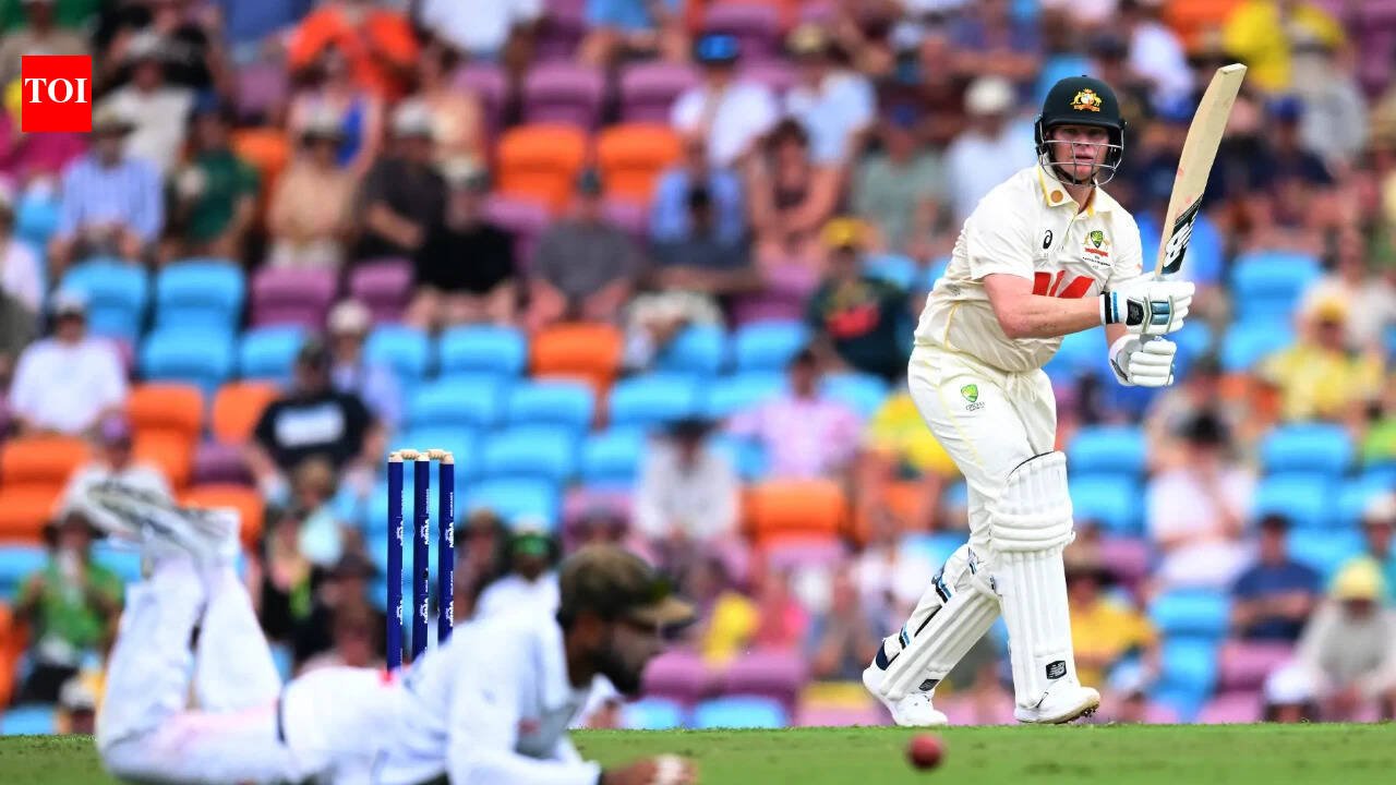 'Stop being a princess': Australian crowd targets Smith over sight screen delay