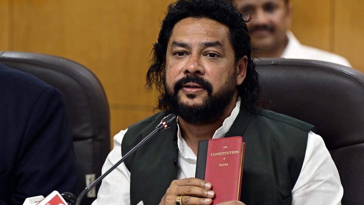 Karnataka govt. defends Nagendra’s inclusion in Ministry, as Opposition continues to disrupt House proceedings
