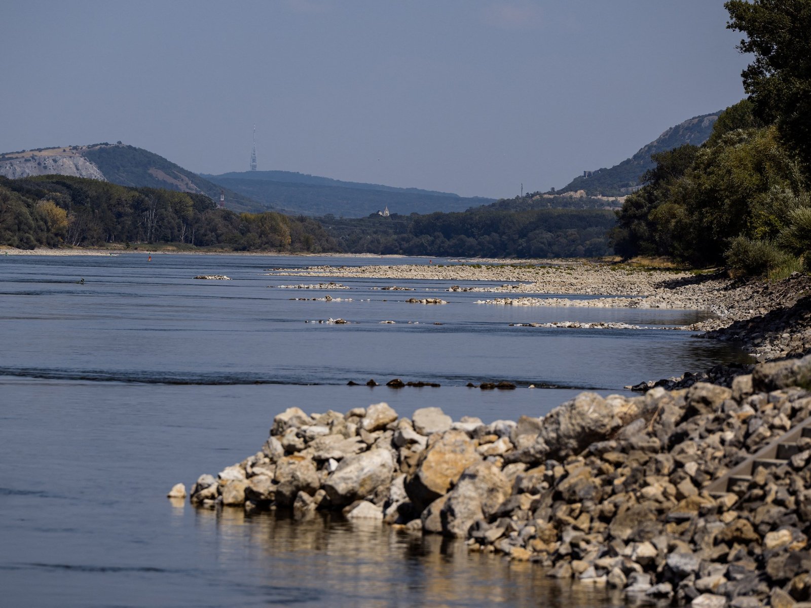 Central Europe sees record temperatures as heatwave continues