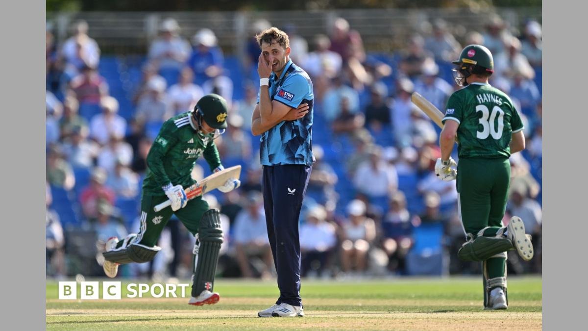 Notts and Durham reach One-Day Cup semi-finals