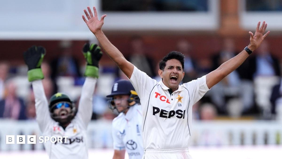 Sarfaraz denies knowing about Pakistan threat to end tour