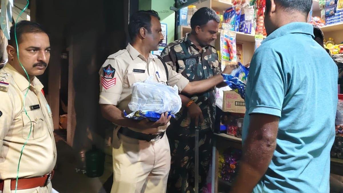 Police officer under probe in Keralam after seized tobacco stolen from station