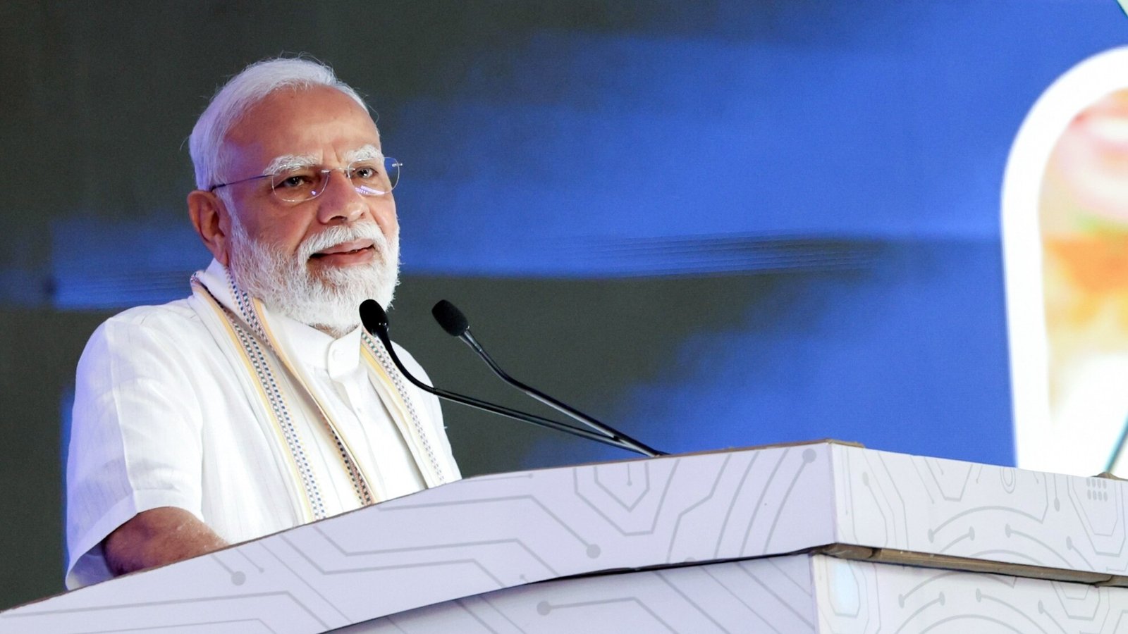 Man claiming to be PMO official, 'bodyguard' with gun arrested in Mumbai ahead of Modi's event