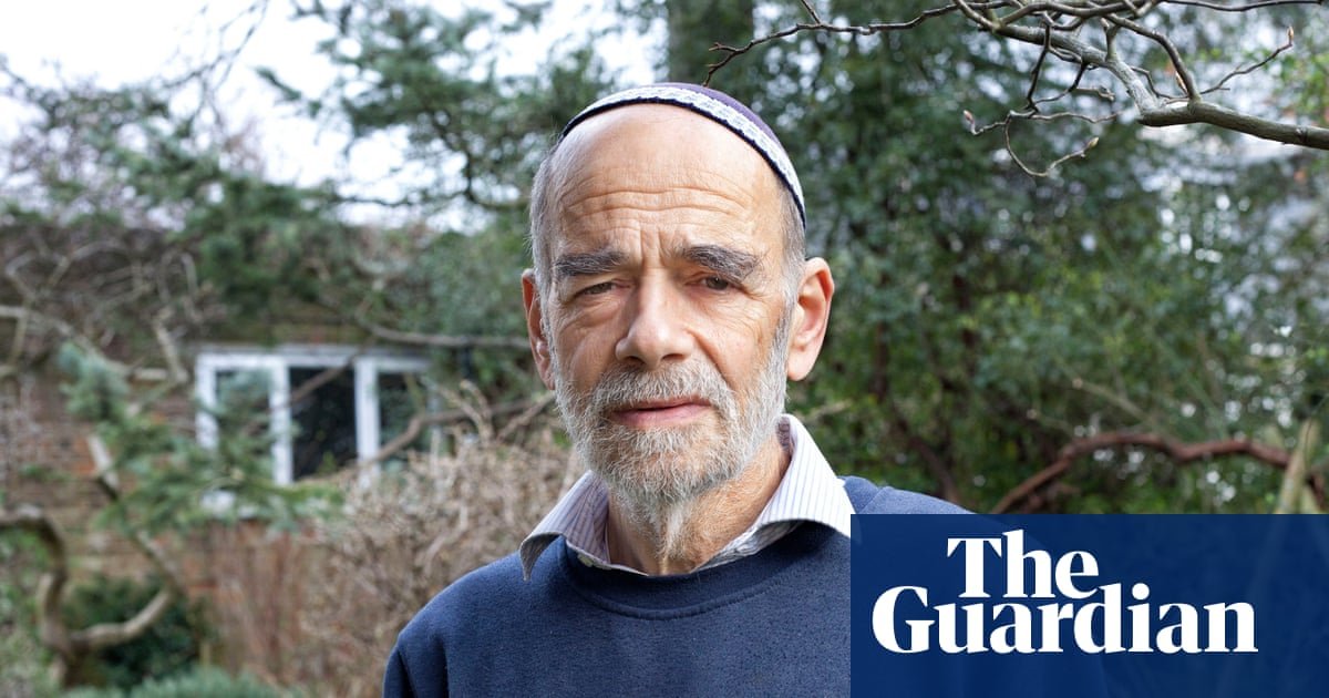 Senior UK rabbis come out in support of sanctions on Israeli settlements