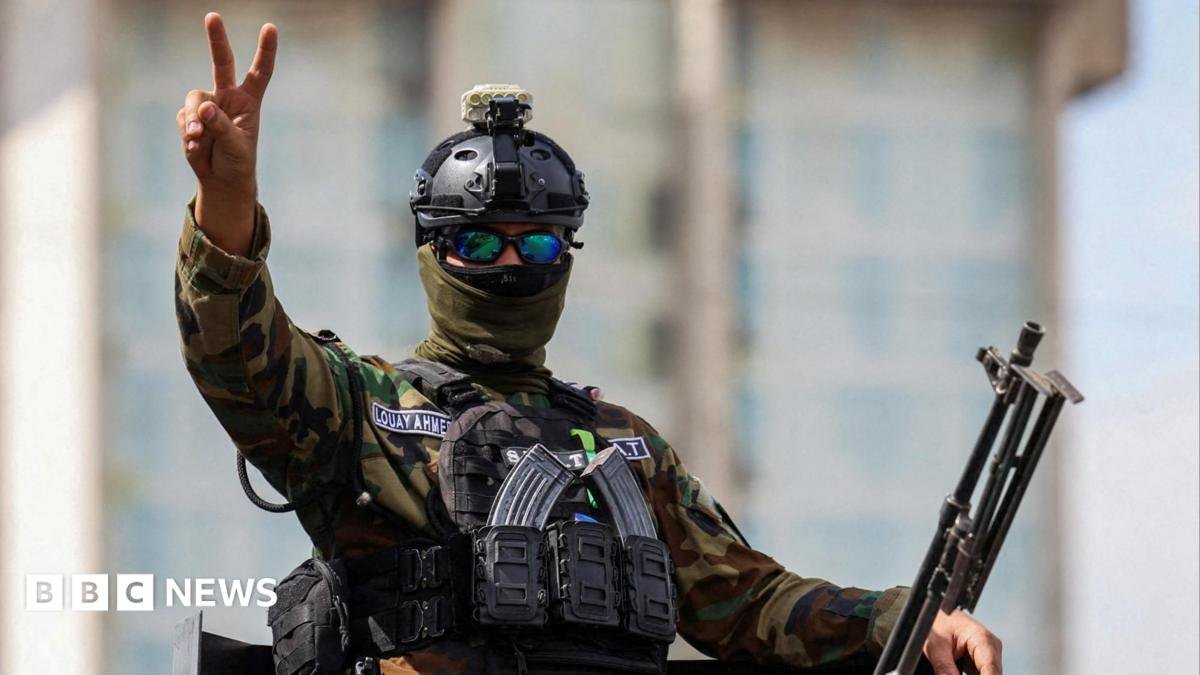 Last UK and US troops leave Iraq as anti-Islamic State mission ends