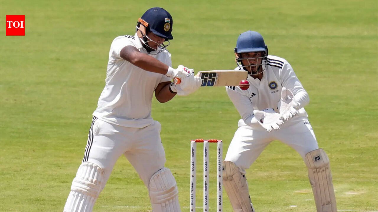 Vice-captain Sooryavanshi shines as East beat Central to reach Duleep Trophy final