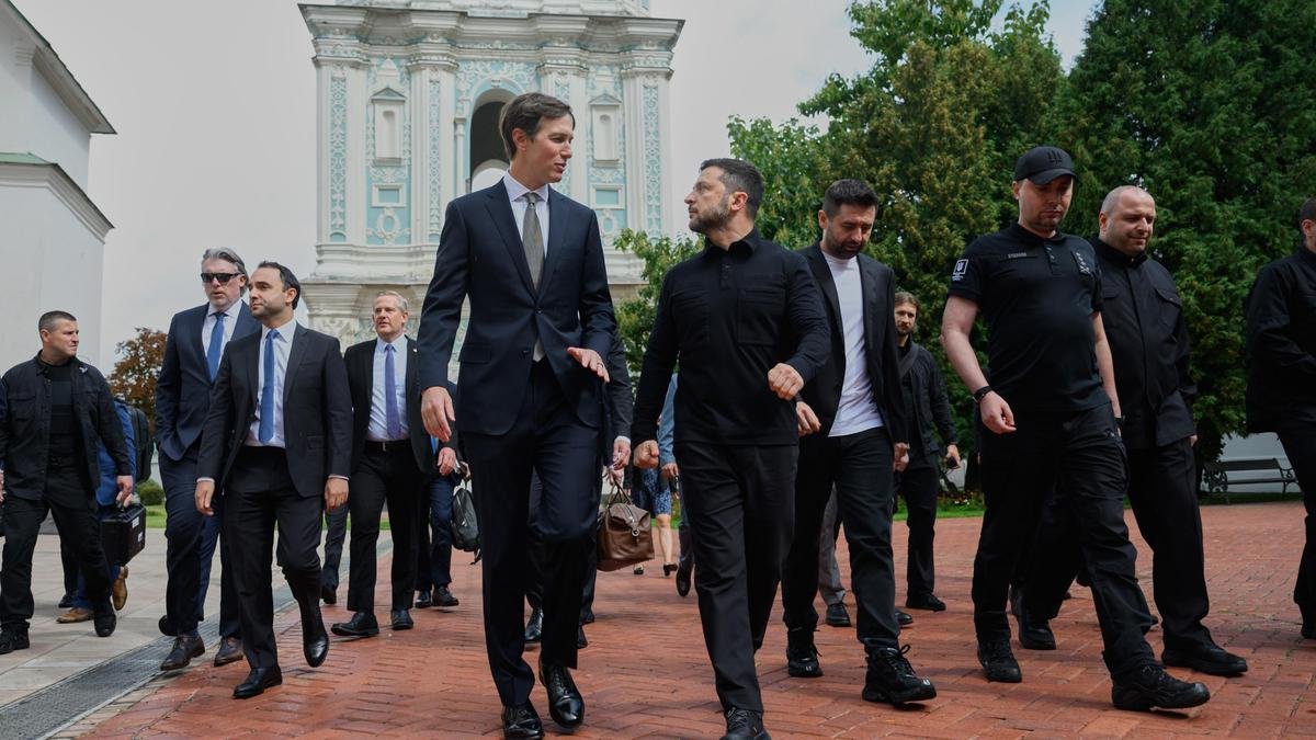 U.S. envoys leave Kyiv after talks with Zelenskyy: Ukraine official