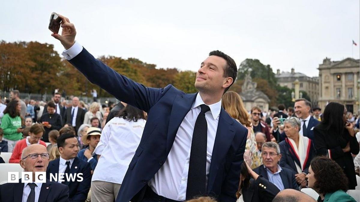 French hard-right leader accuses opponents of 'total war' after claims of antisemitism