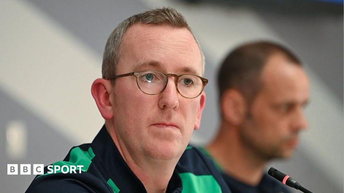 Republic of Ireland to wear black armbands for Israel game
