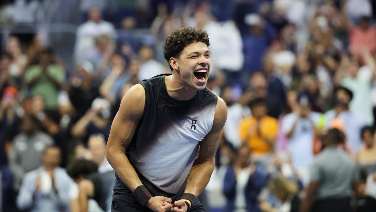 Ben Shelton stuns Carlos Alcaraz in latest-ever U.S. Open finish