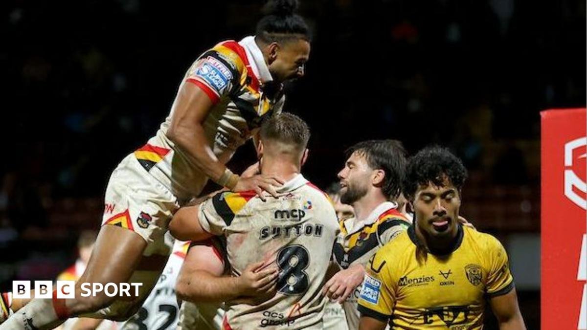 Bradford beat Castleford to end seven-match losing run