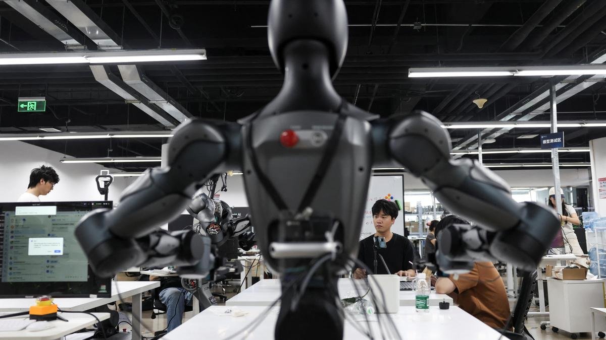 Lawsuit says Anthropic, OpenAI, SpaceXAI, Google made illegal agreement on AI slowdown