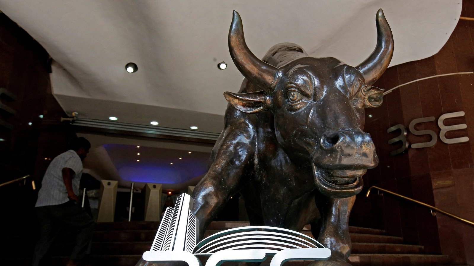 Sensex, Nifty open flat amid US-Iran war anxieties