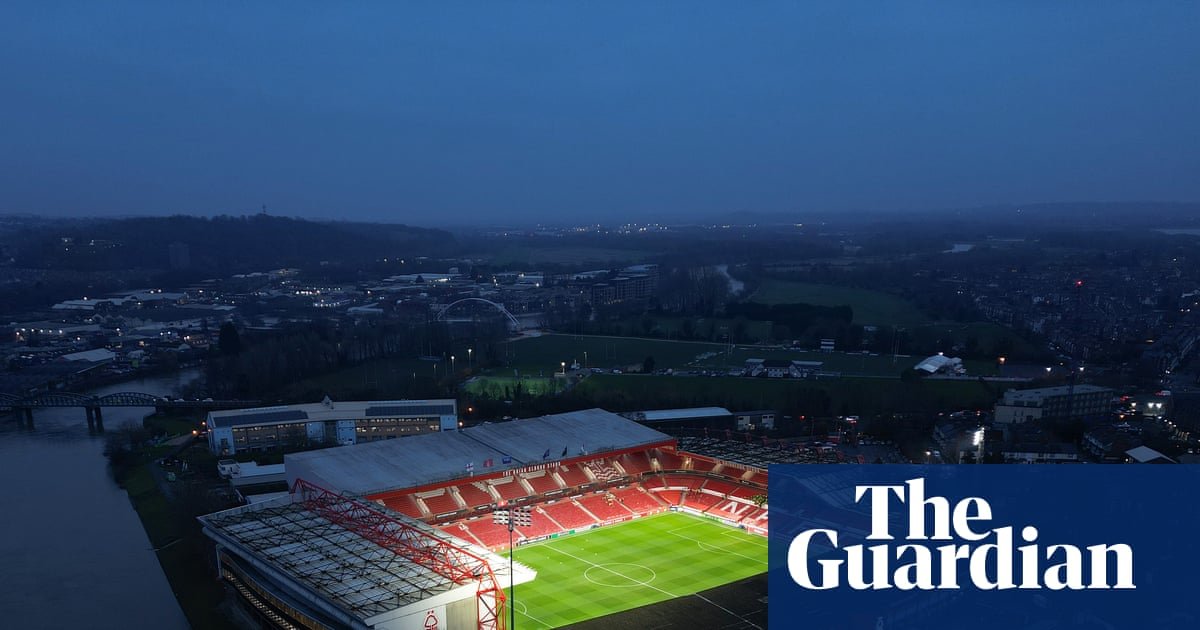Which football stadiums have the highest and lowest Google ratings? | The Knowledge