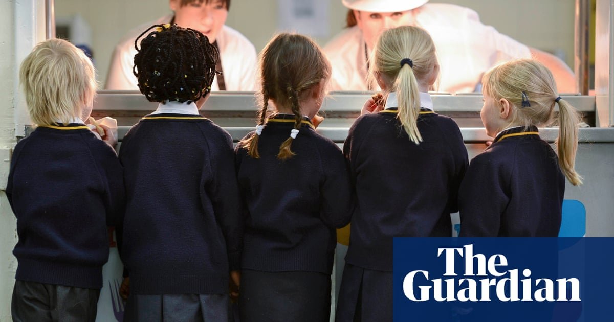 Parents seek out school uniform deals, cutting average spend to £54.53