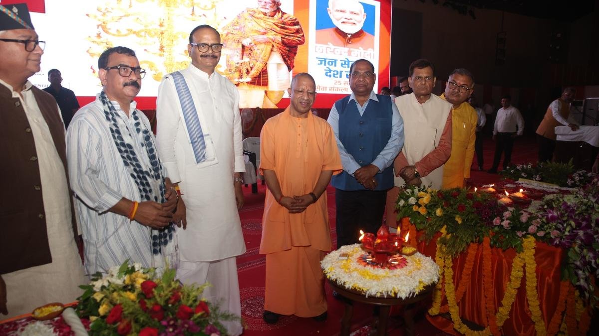 Defence Minister, UP CM Launch Seva Sankalp Abhiyan on Modi’s 76th Birthday