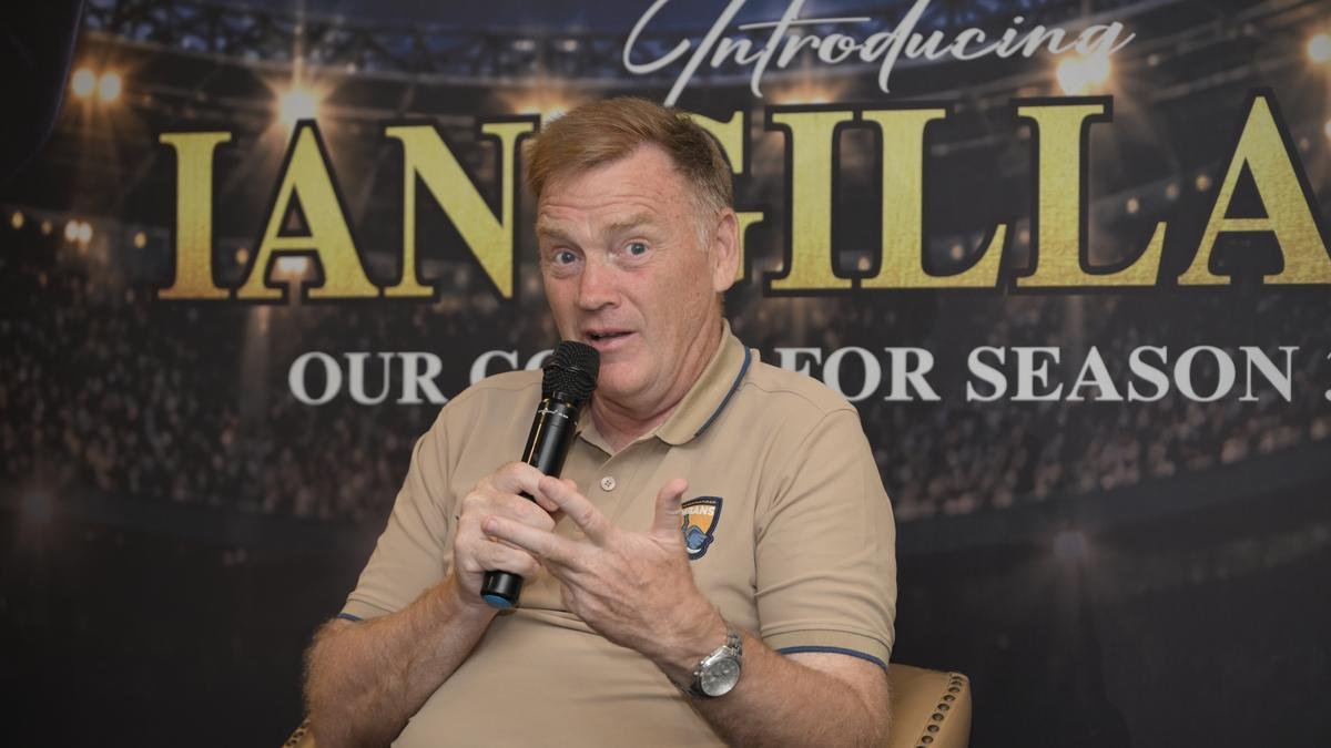 Over dependence on foreign players hampering Indian football: Ian Gillan