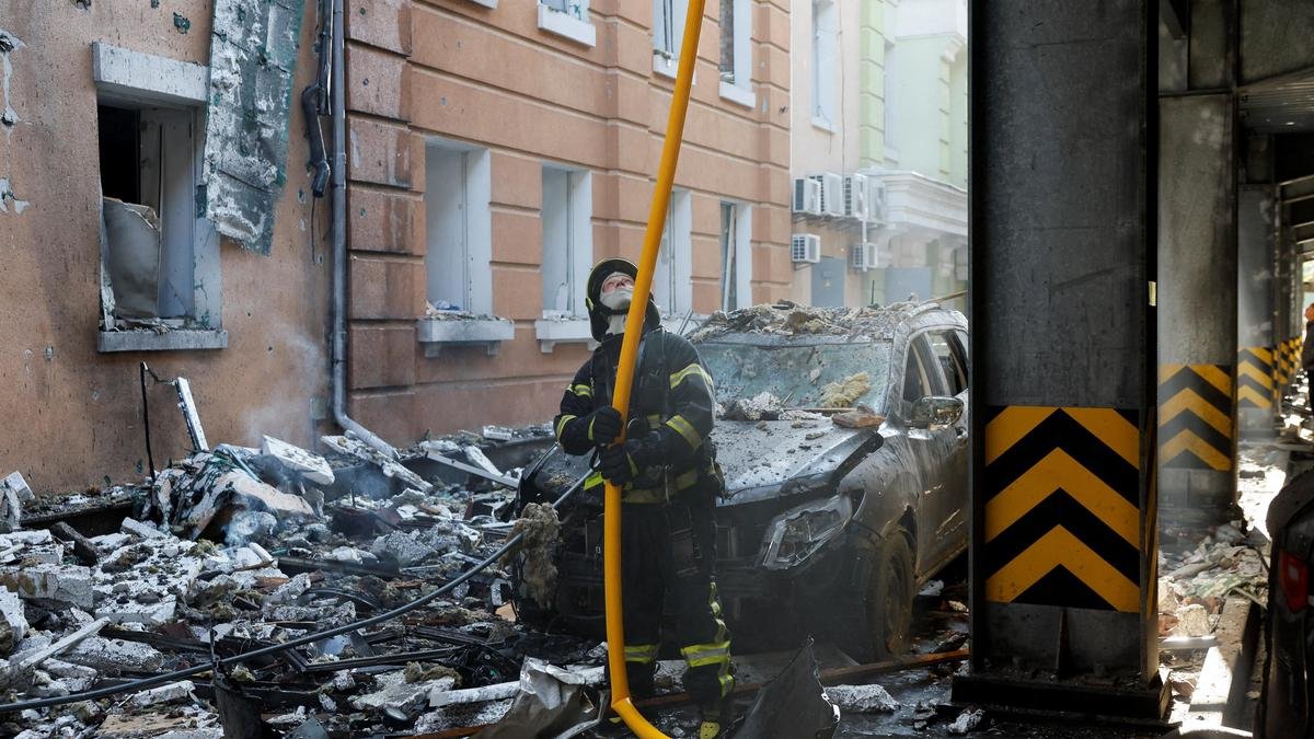 Russian attacks injure 7 across Ukraine and damage structures