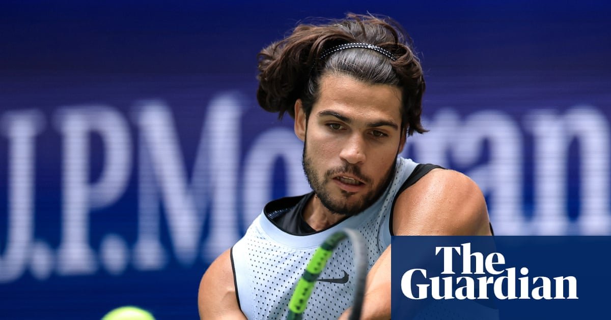 Carlos Alcaraz takes it up a level as he reaches US Open quarter-final