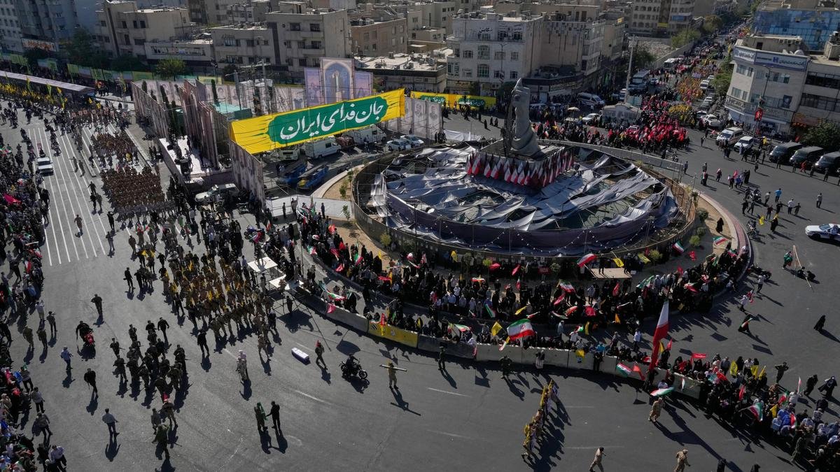 Hundreds of thousands attend Iran’s biggest government-organised rally since the war began