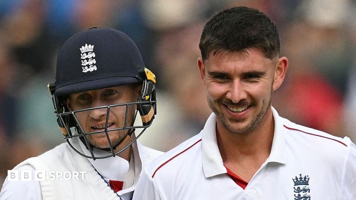 England demolish Pakistan to take charge of Test