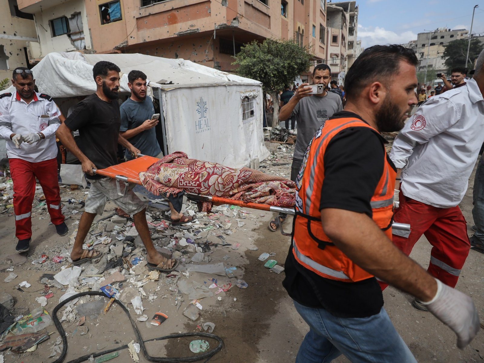 Israeli attacks on Gaza kill seven as ‘ceasefire’ violations continue