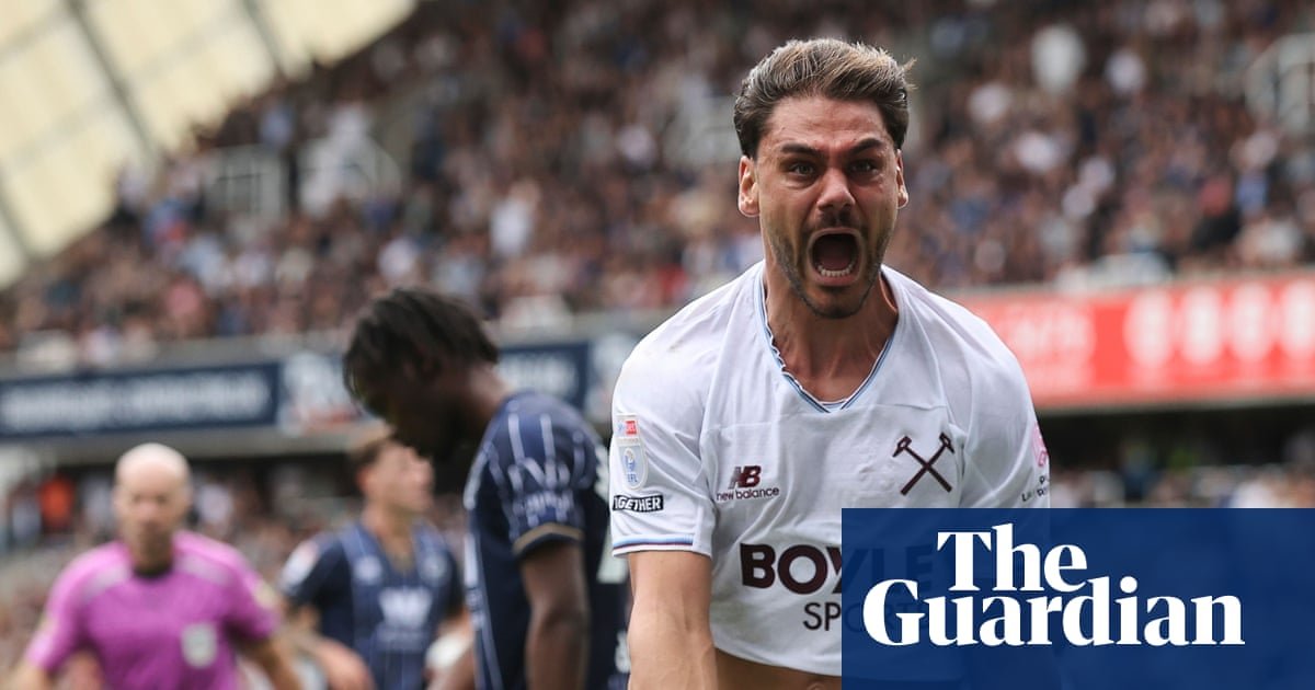 Dockers derby delivers and England squad upheaval – Football Weekly podcast