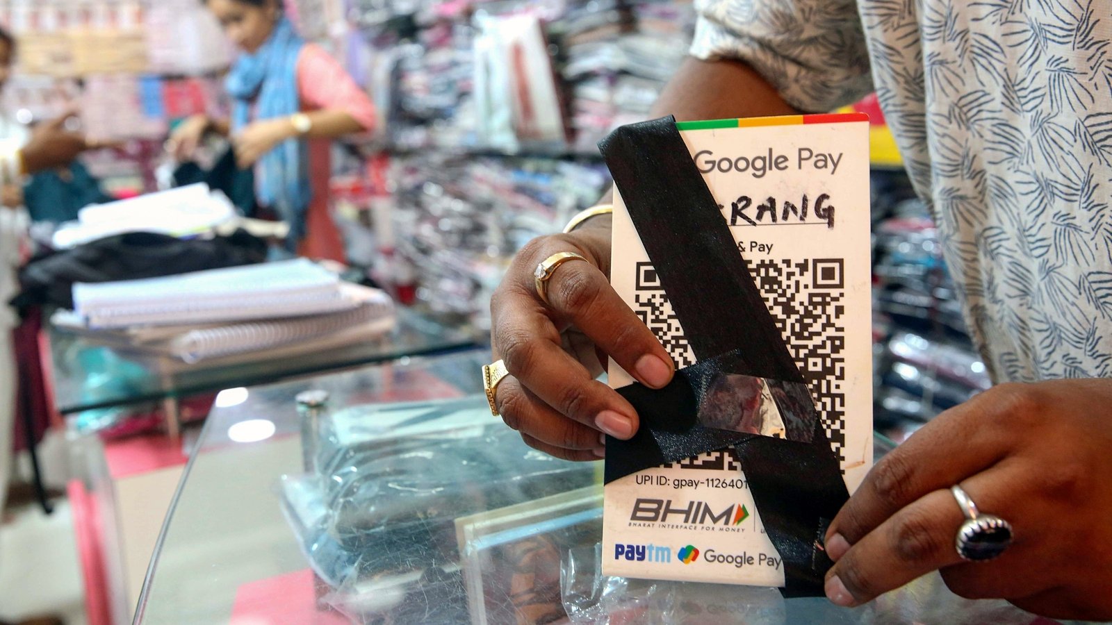 No stay on Centre's decision to impose MDR on UPI payments: Supreme Court