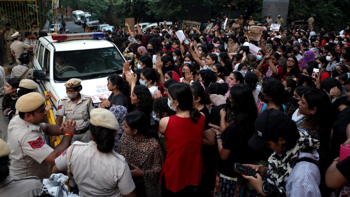 Supreme Court takes suo motu cognisance of recent sexual assault cases in Delhi-NCR, flags ‘lax patrolling’ by authorities