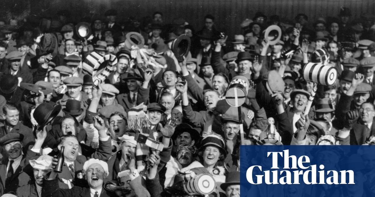 Football Daily | Pints and points: the arguments for and against booze at football matches