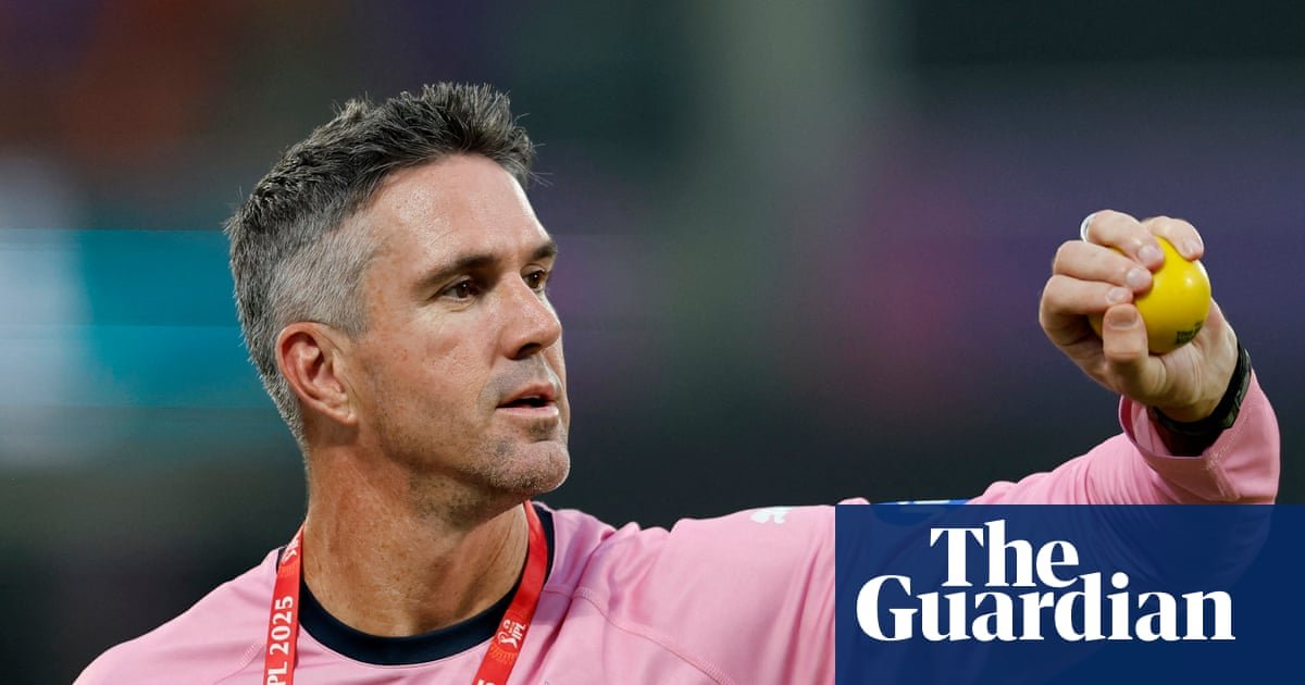Kevin Pietersen gets surprise call-up as mentor for England cricket team