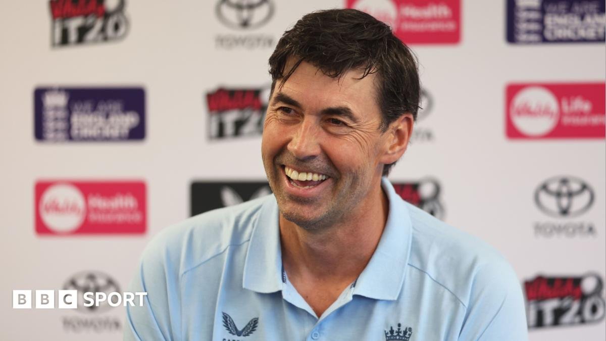 'Beat the Aussies' - new England coach Fleming's key aim
