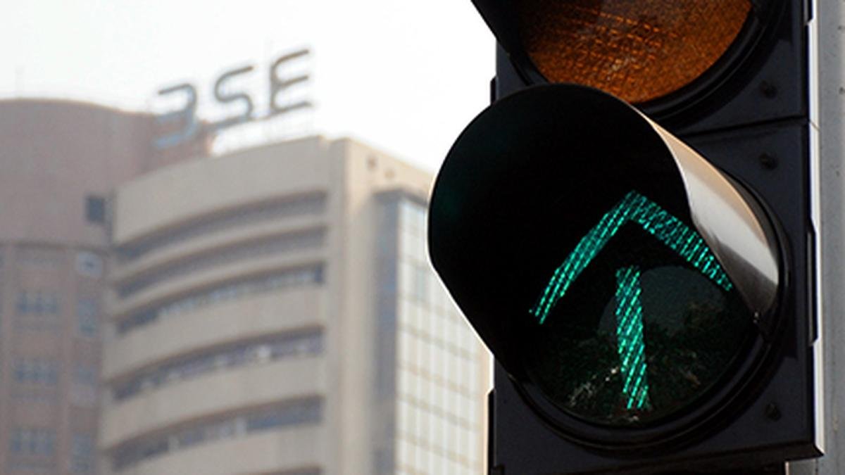 Stock markets climb in early trade on easing oil prices, fresh foreign fund inflows